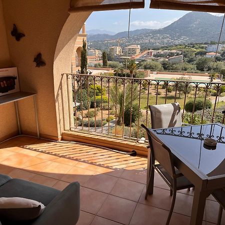Joli Studio Tout Confort Proche Toutes Commodites Dans Residence Calme LʼÎle-Rousse Exterior foto
