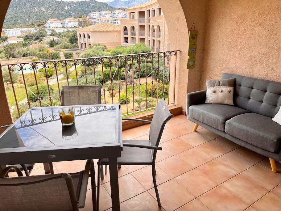 Joli Studio Tout Confort Proche Toutes Commodites Dans Residence Calme LʼÎle-Rousse Exterior foto