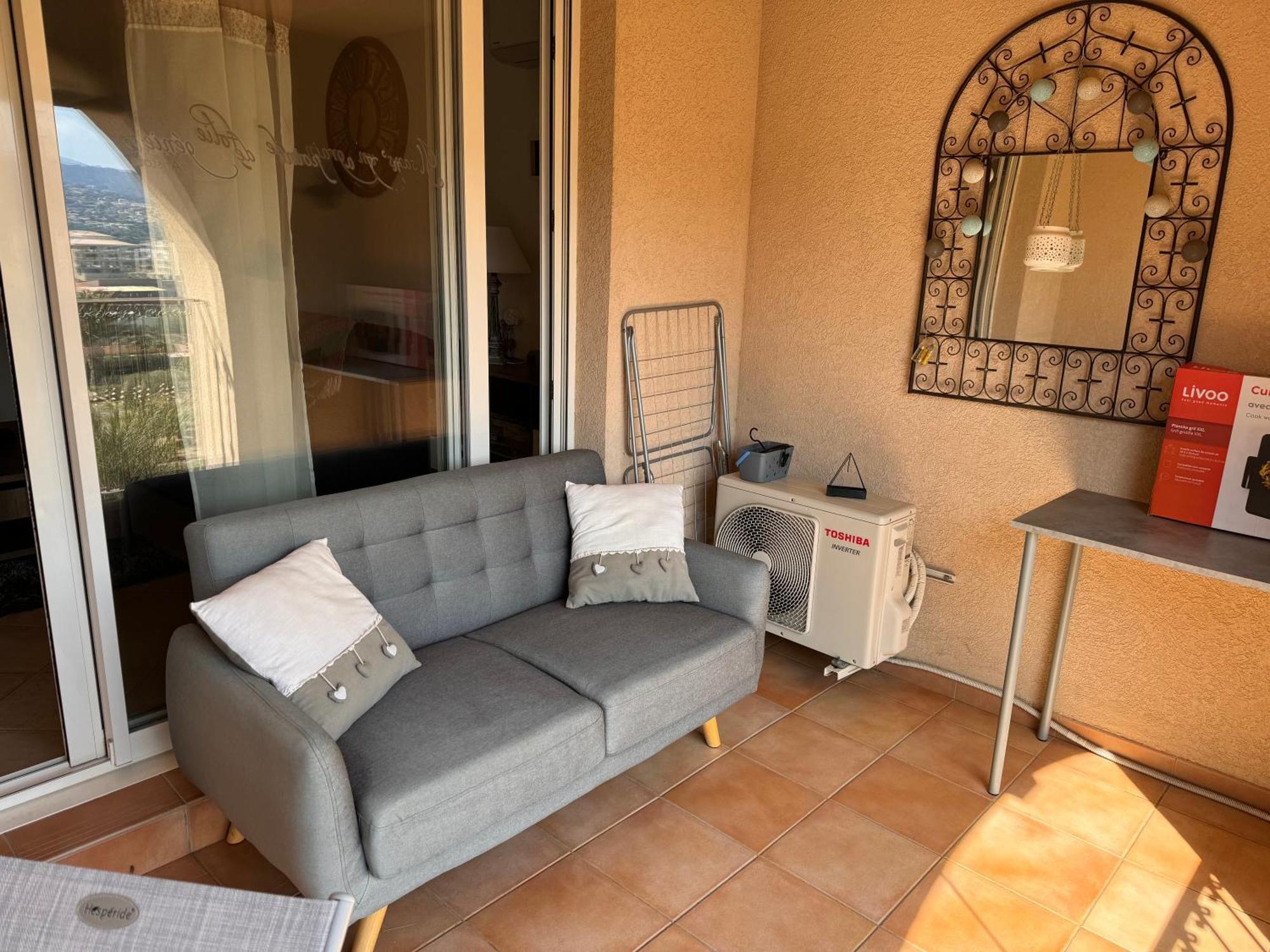 Joli Studio Tout Confort Proche Toutes Commodites Dans Residence Calme LʼÎle-Rousse Exterior foto